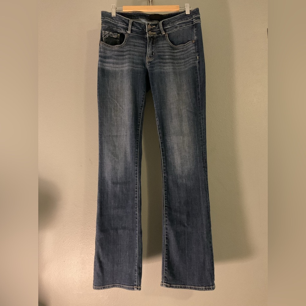 Women buckle black jeans